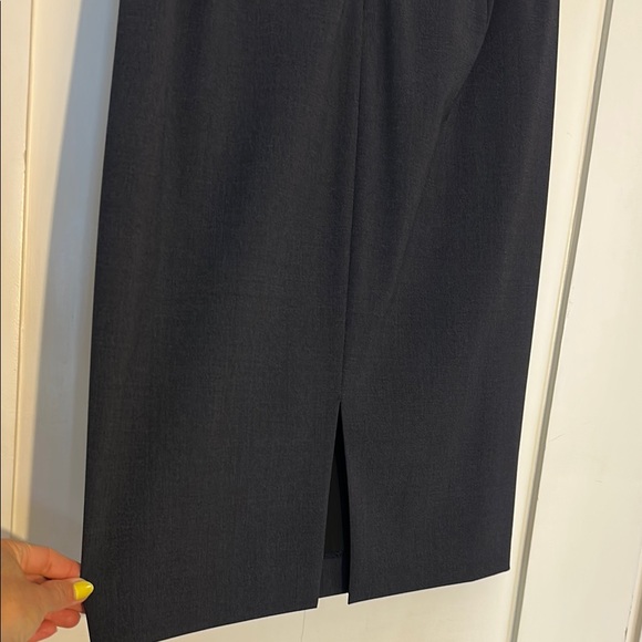 Elie Tahari women’s 3-piece suit size 6 - Picture 4 of 14